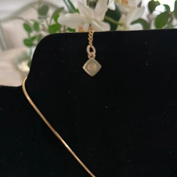 Chanel Holiday 2024 CC Pendant Charm - Picture 5 of 10